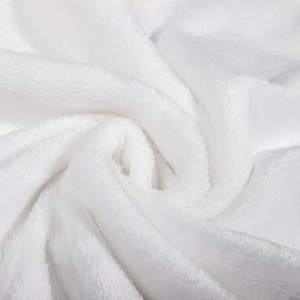 A white customizable wool blanket