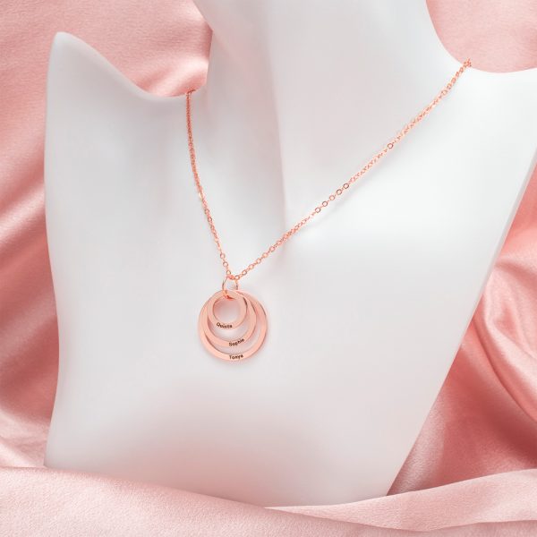 A Rose Gold 3 Ring Name Necklace